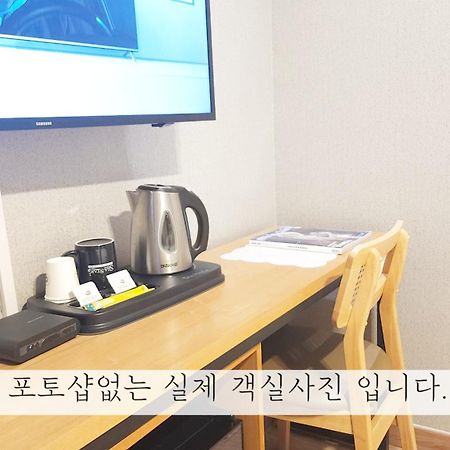 Sea Star Hostel Yeosu Bagian luar foto