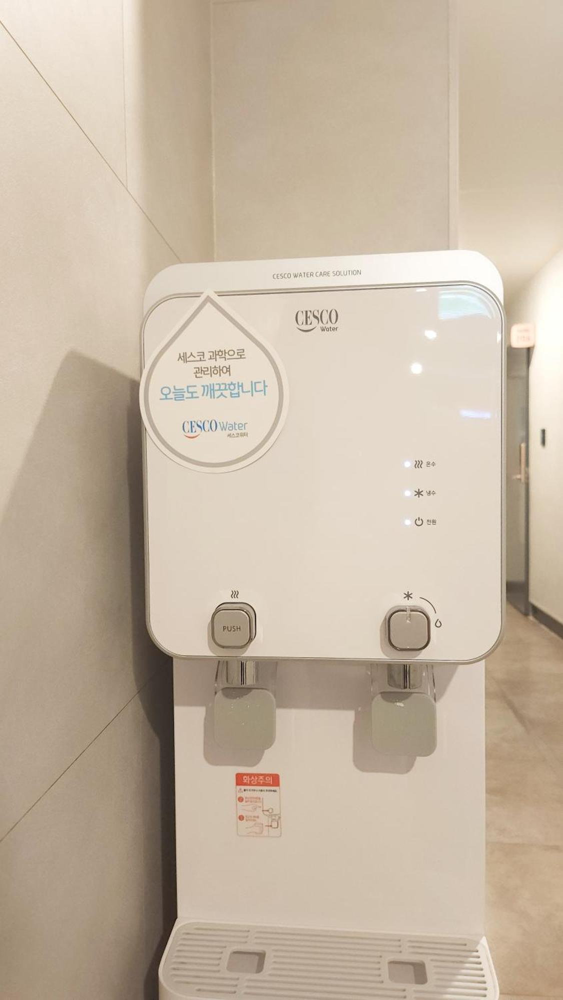 Sea Star Hostel Yeosu Bagian luar foto