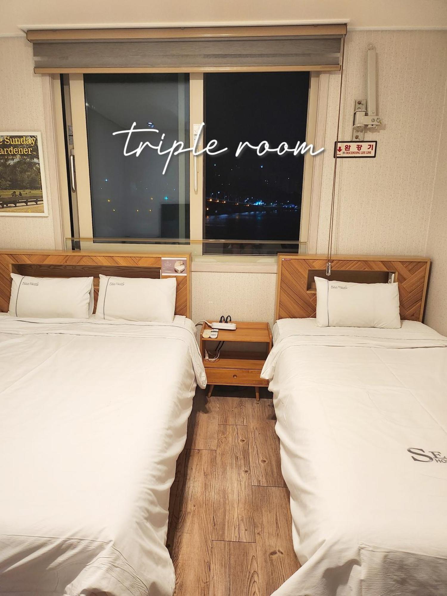 Sea Star Hostel Yeosu Bagian luar foto