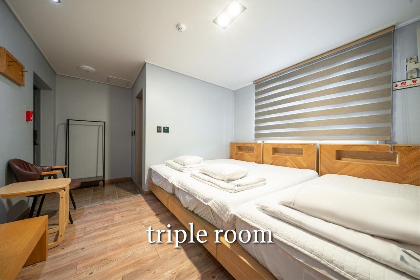 Sea Star Hostel Yeosu Bagian luar foto