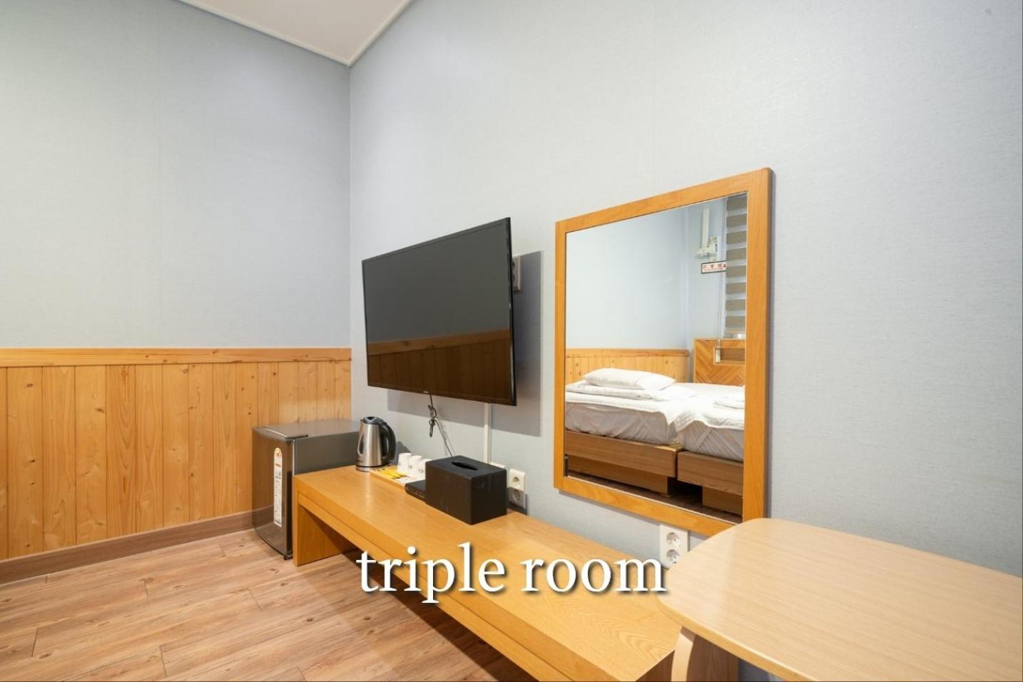 Sea Star Hostel Yeosu Bagian luar foto